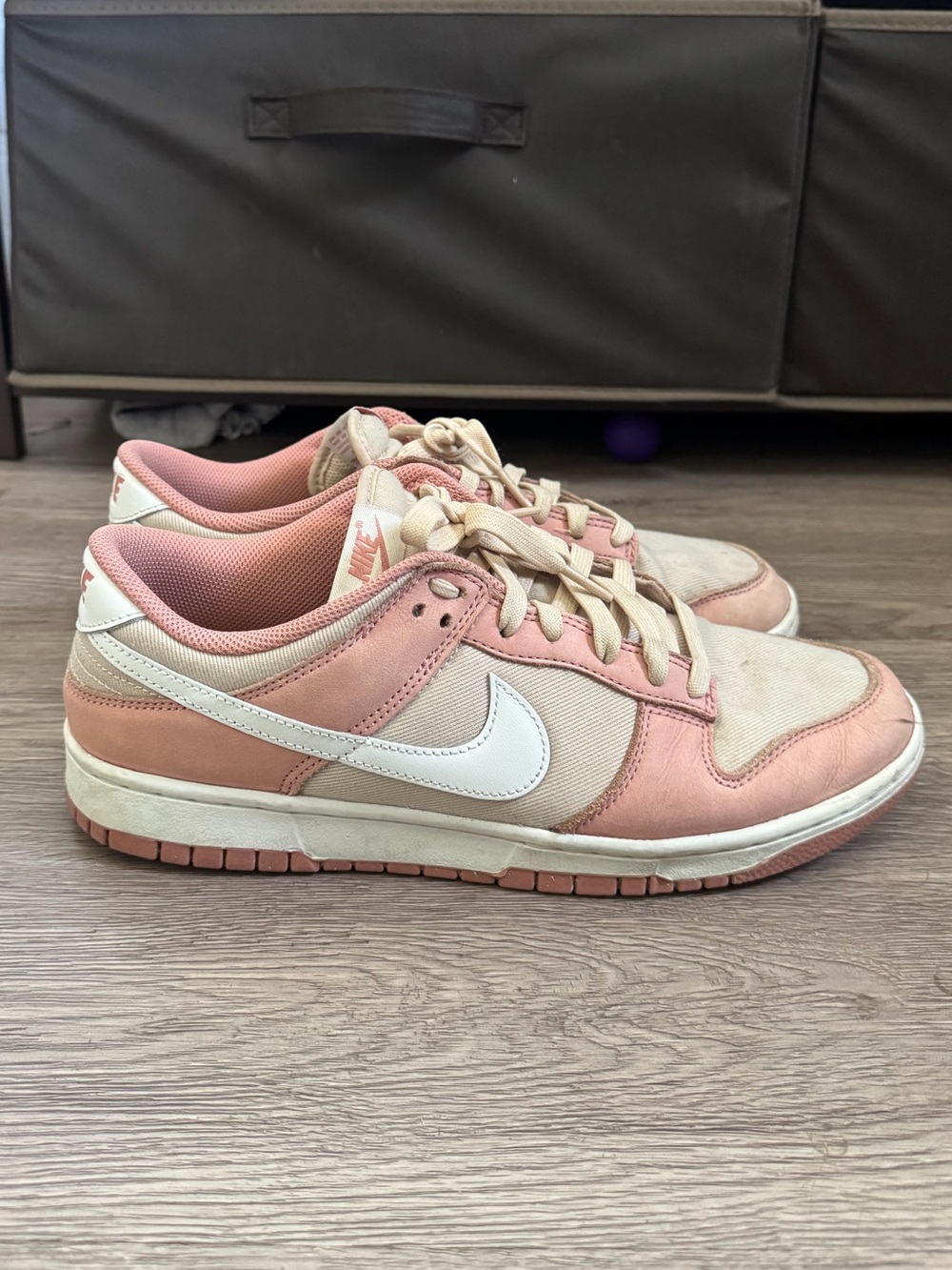 Nike Dunk-Low Sneakers in Blush Pink and Cream